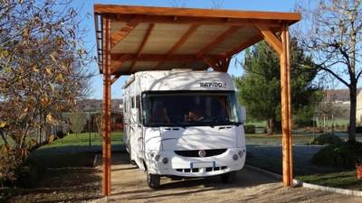 Abri toit plat Aquitaine pour Camping Car CPBF 10 poteaux