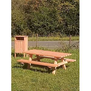 Table de pique-nique avec bancs en bois Douglas